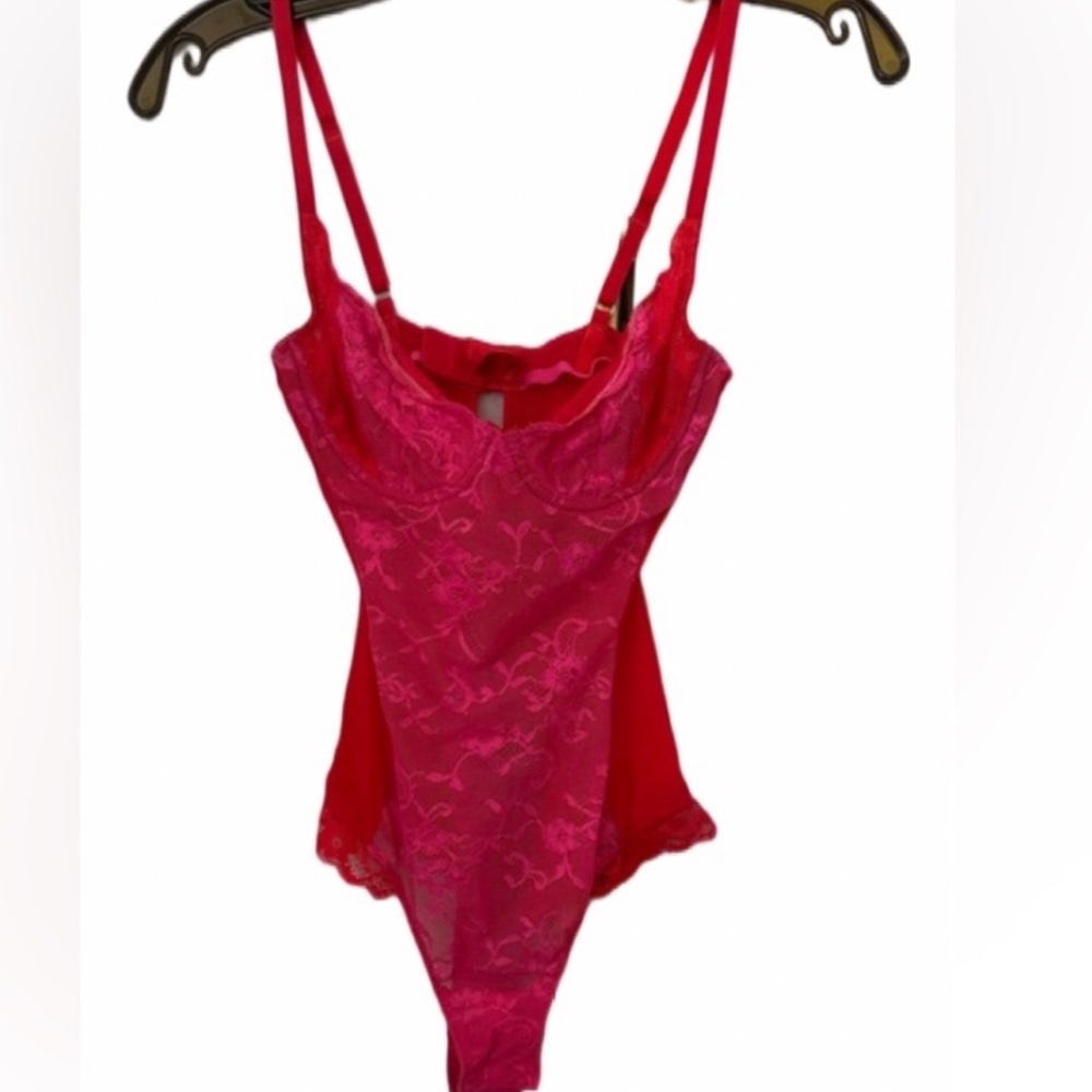 Y2K Victoria’s Secret lace bodysuit